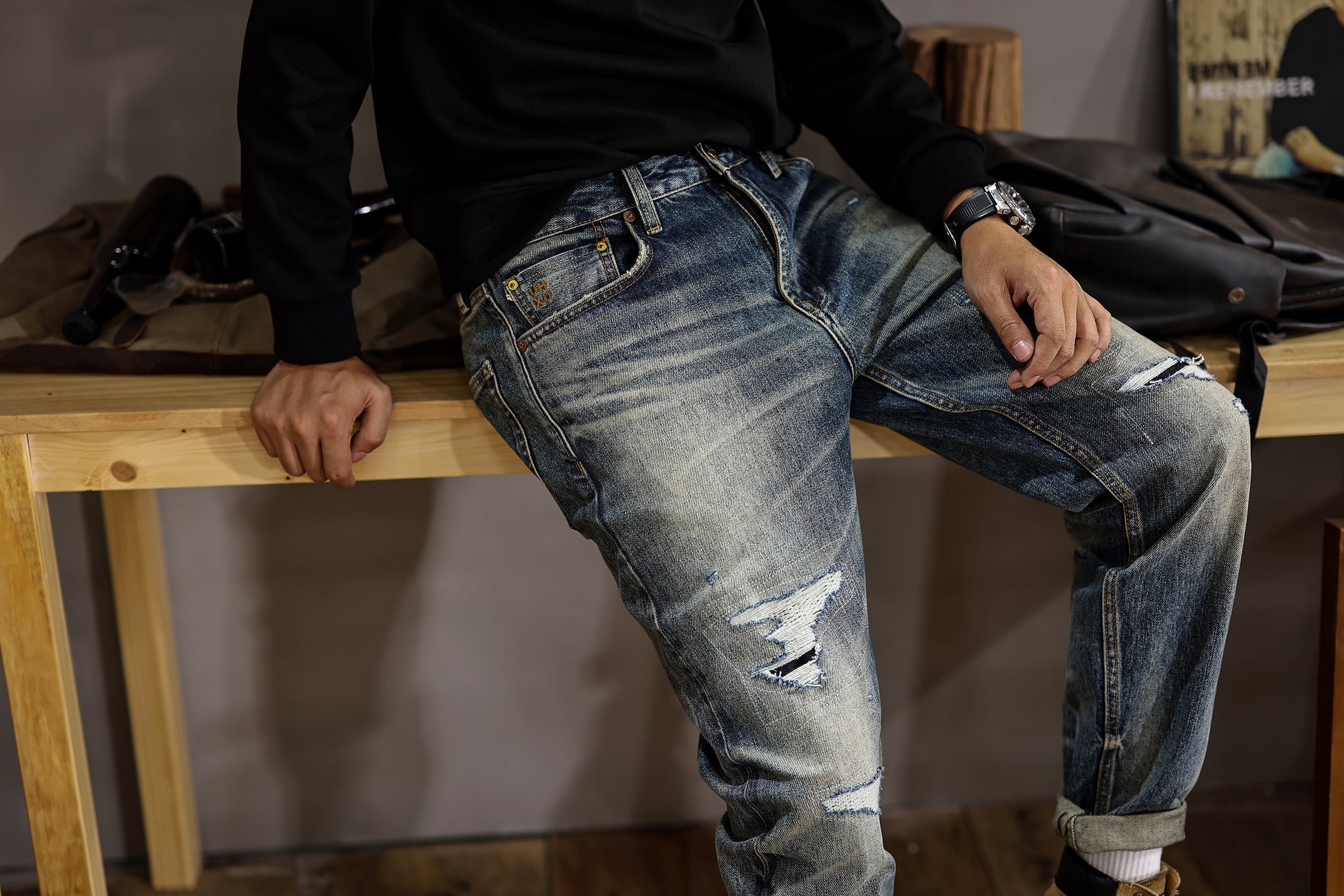 Mid-Blue Vintage Taper jeans