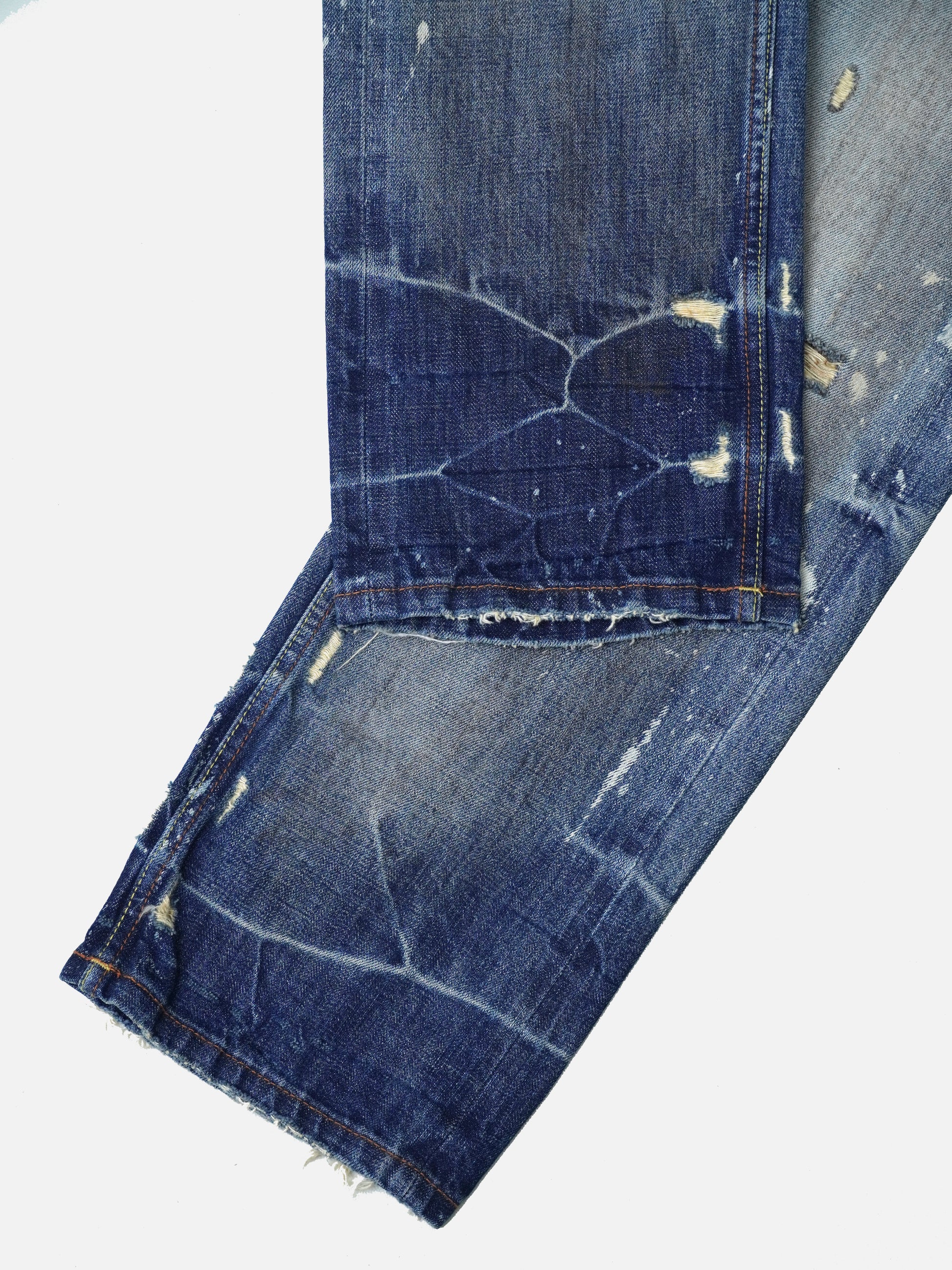 Ink-Splatter Washed Loose Straight Distressed Jeans