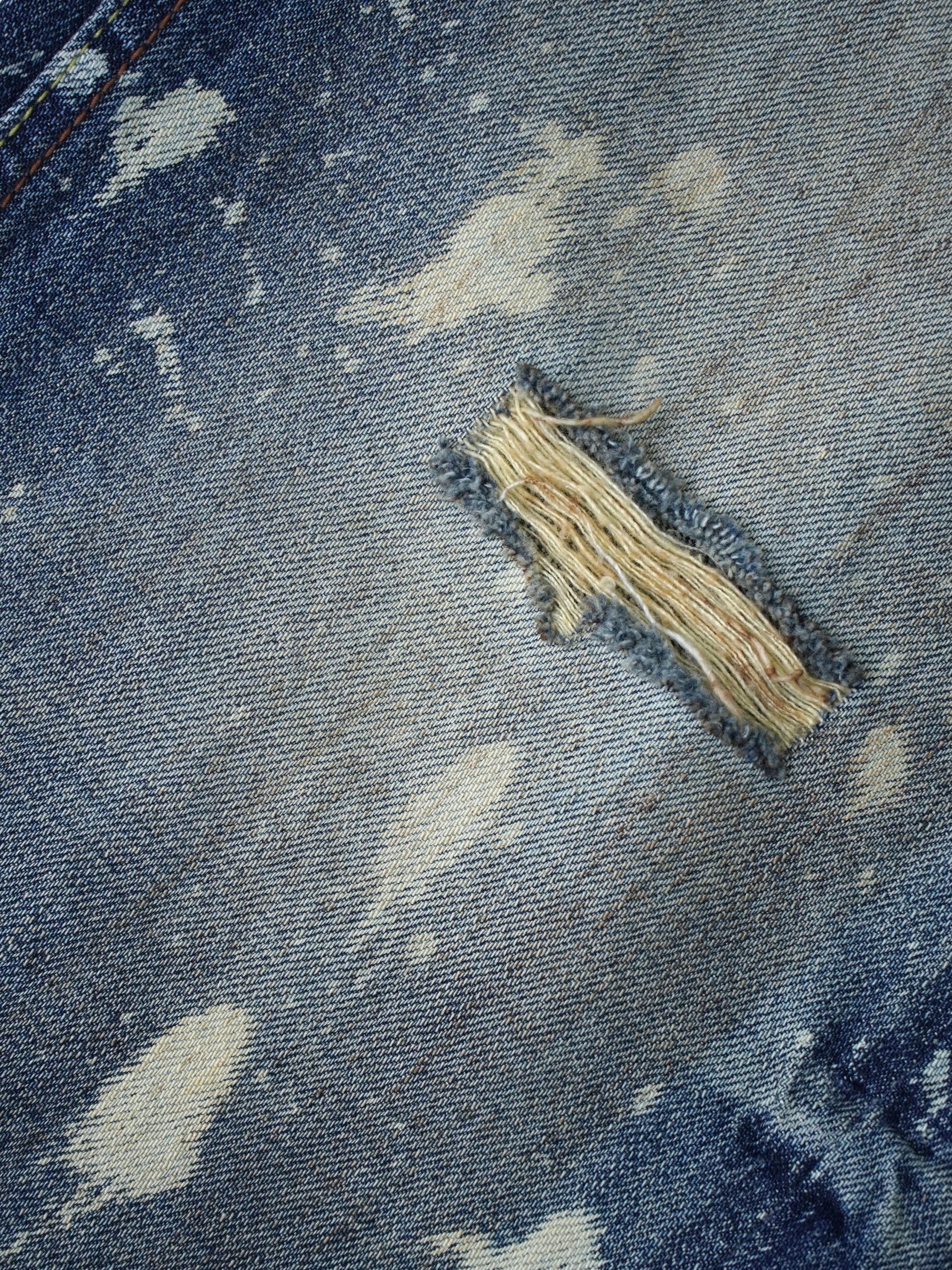 Ink-Splatter Washed Loose Straight Distressed Jeans